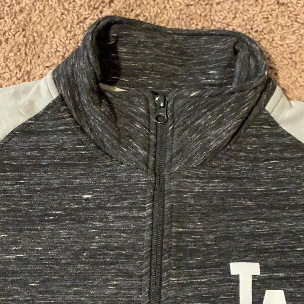 NWT Fanatics Los Angeles Dodgers Fleece Zip-up Sweatshirt - Picture 3 of 15